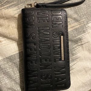 Steve Madden clutch/wallet